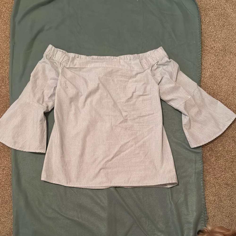 Off-Shoulder Bell Sleeve Top